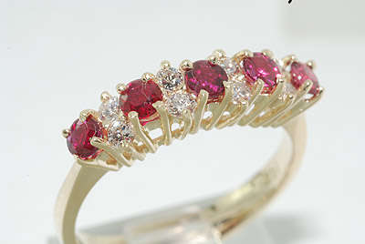 R48000 DAZZLING .79CT 9 ROW ROUND CUT RUBY & DIAMOND WEDDING BAND VS