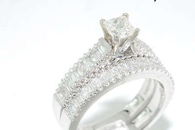 GORGEOUS 1.50CT DIAMOND ENGAGEMENT RING WEDDING BAND SET