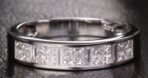 R80000 - AMAZING 1.22CT PRINCESS CUT DIAMOND WEDDING BAND WOW
