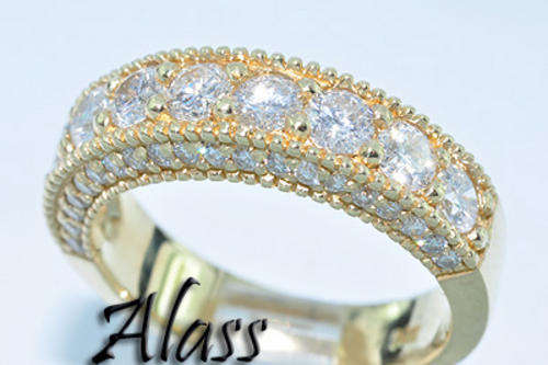 GORGEOUS 1.20CT ROUND CUT DIAMOND WEDDING BAND
