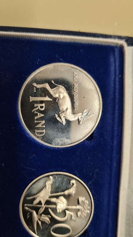 1984 Proof Set - Silver Rand included - In neat condition