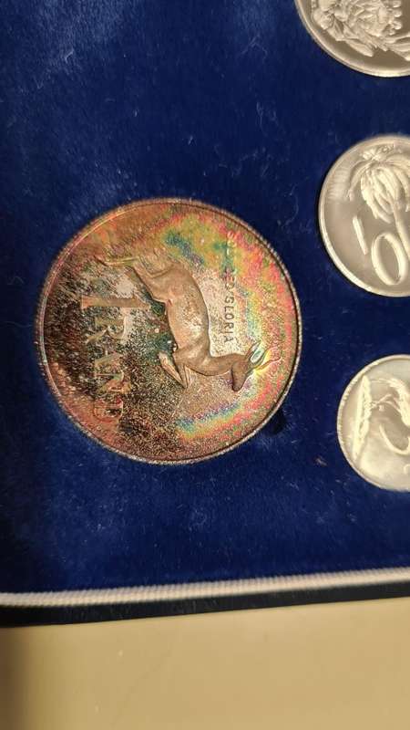 1984 Proof Set - Silver Rand included - In neat condition