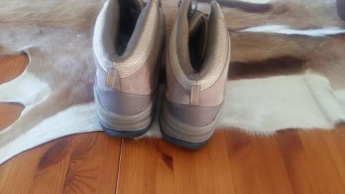 BRAND NEW POWERLAND HIKING BOOTS SIZE 12
