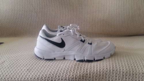 Nike latest tekkies top