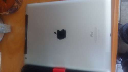 APPLE I PAD 4TH GENERATION AS NEW WITH CHARGER SCREEN PROTECTOR NEW CASE