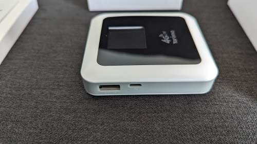4G LTE Wireless Router and 5200 mAH Power Bank