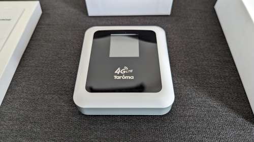 4G LTE Wireless Router and 5200 mAH Power Bank