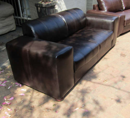 CORICRAFT TERRY LEATHER 3 SEATER SOFA *Genuine Leather* GUARANTEED QUALITY AND COMFORT