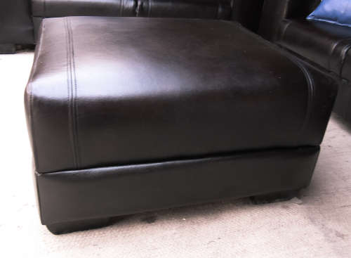 CENTER OXBLOOD COFFEE TABLE OTTOMAN 