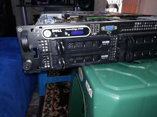 DELL PowerEdge Server | 2 CPU's + Ram + 6 Hard Drives