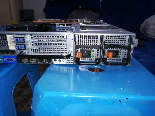 DELL PowerEdge Server | 2 CPU's + Ram + 6 Hard Drives