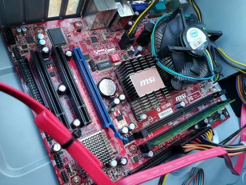 3.0GHz MSI Tower + HDD + Ram + PSU + Extra's