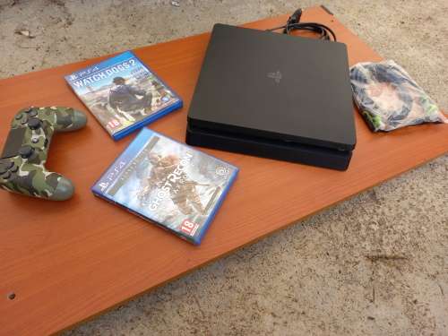 Excellent PS4 Combo + Console + Games + Controller - Playstation 4