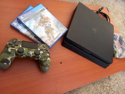 Excellent PS4 Combo + Console + Games + Controller - Playstation 4