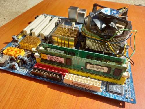 Gigabyte Motherboard Combo