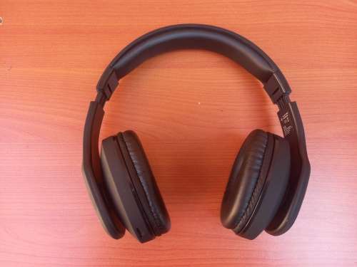 Insane Bass Headphones | Skullcandy and Volkano | Bluetooth Headphones