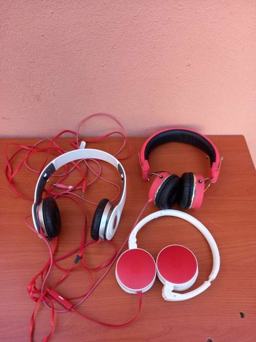 [R30 Bid Increment] 12 x Headphones | Bulk Lot | Brands Include: Samsung - HP - Mercedes - Microsoft