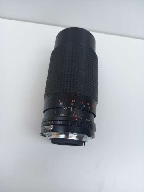 [R10 Bid Increment] Zykkor MC Auto Zoom 80-200mm Focal Lens