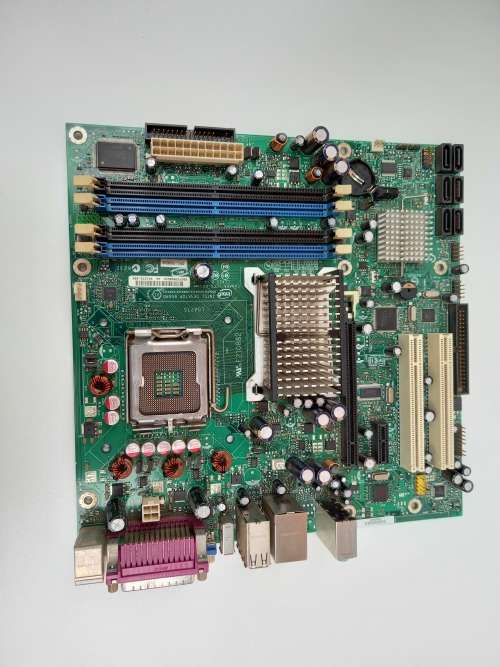 [Relisted] 3 x Motherboards | Intel | Foxconn