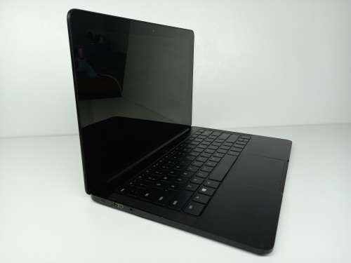 [RETAIL: R23364] i7 Razer Blade Stealth Gaming Laptop | 4K Touchscreen | 8GB Ram | YearEnd Clearance