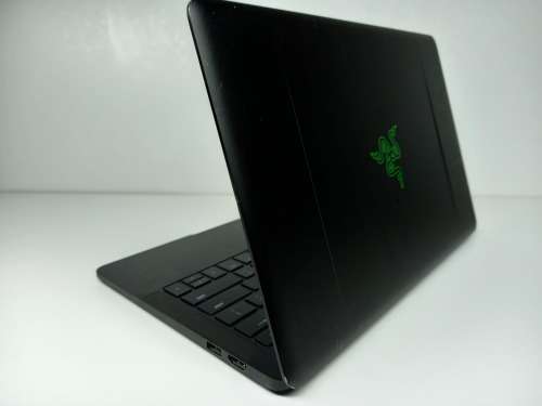 [RETAIL: R23364] i7 Razer Blade Stealth Gaming Laptop | 4K Touchscreen | 8GB Ram | YearEnd Clearance