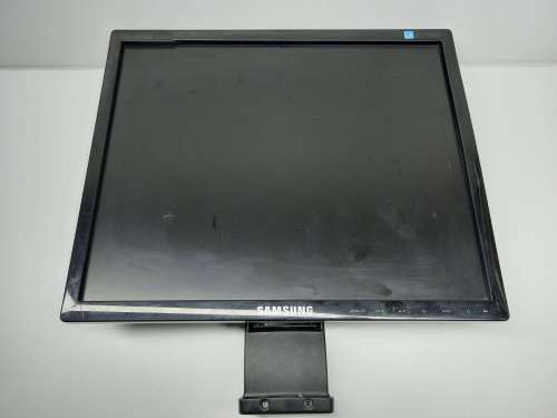 17inch & 19inch Samsung SyncMaster Monitors | VGA Port | Year End Clearance