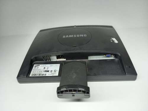 17inch & 19inch Samsung SyncMaster Monitors | VGA Port | Year End Clearance