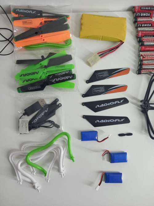 [New Year Deal | Over R5000] Bulk Helicopters | Remotes | Blades | Batteries + Tons More!!!!