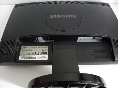 [Bonus For Winner] 19-inch Samsung SyncMaster 943NWX Monitor