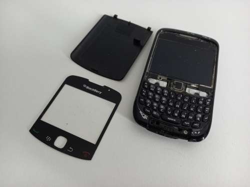 2 Phones Bundle | Blackberry 8520 & One Unknown Brand Phone | One Buyer Takes All