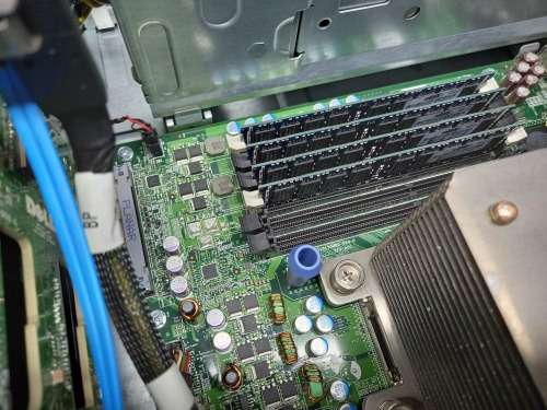 ULTRA SPEC Xeon Dell Server | Retail: R35K | High End Processing | 4 Drives + MORE!!!!