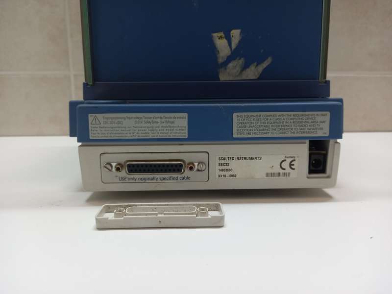 Retail: R9166 | ScalTech SBC 32 Precision Scale | Glass Side Panels | Weigh Min 0.01g | No Power