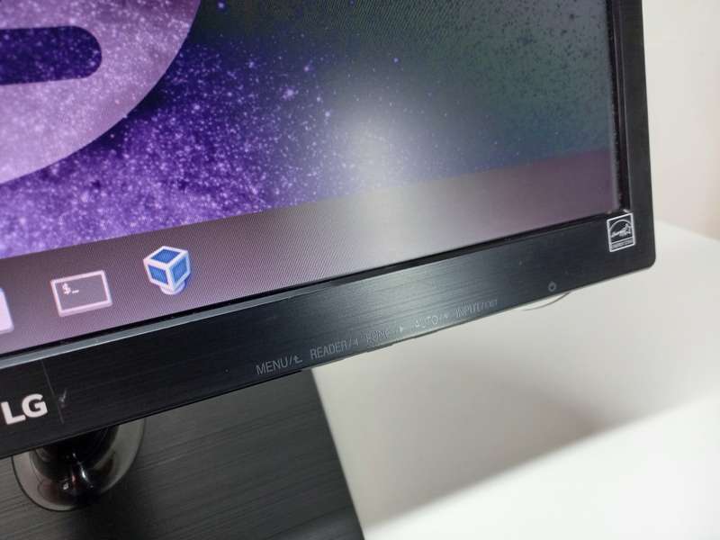 Verified Tested | 18.5-inch LG LED Monitor + Power Cable + VGA Cable | 1366 x 768 | Ready To Ship