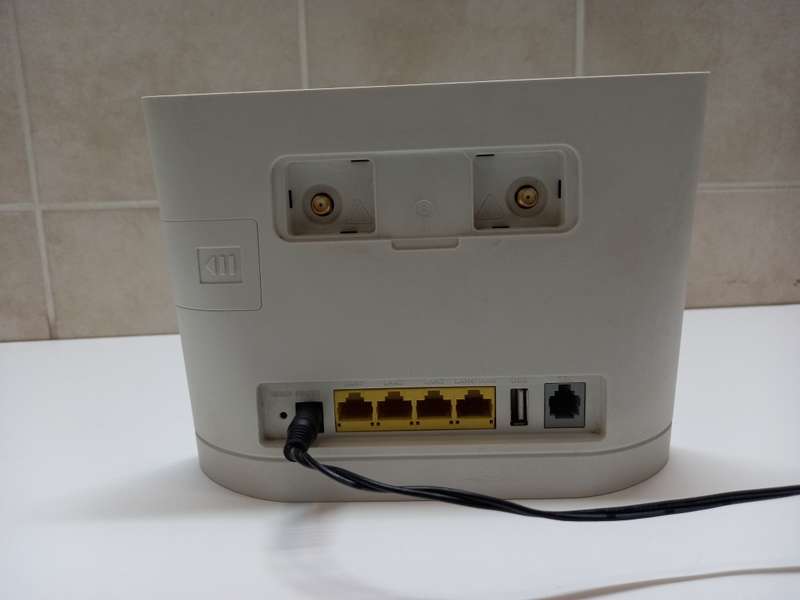 Fire Sale - Huawei B315s LTE SIM Router | All Networks | Connects 32 Devices