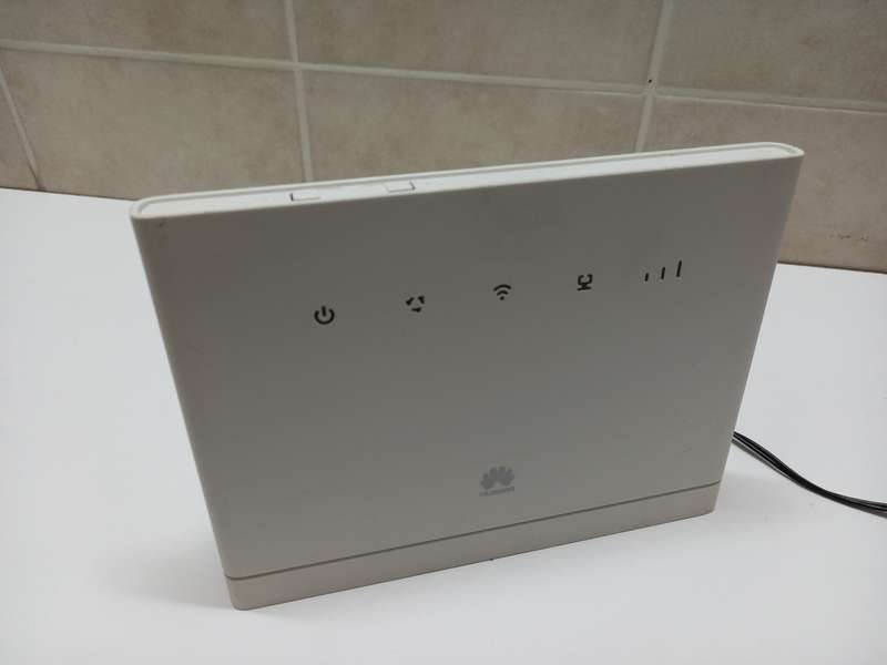Fire Sale - Huawei B315s LTE SIM Router | All Networks | Connects 32 Devices
