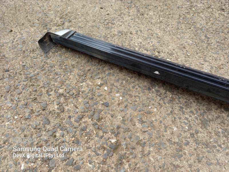 1.95m Single Side Step Excalibur For Vans/Bakkies - Silver & Black - Est Retail Upto R5800