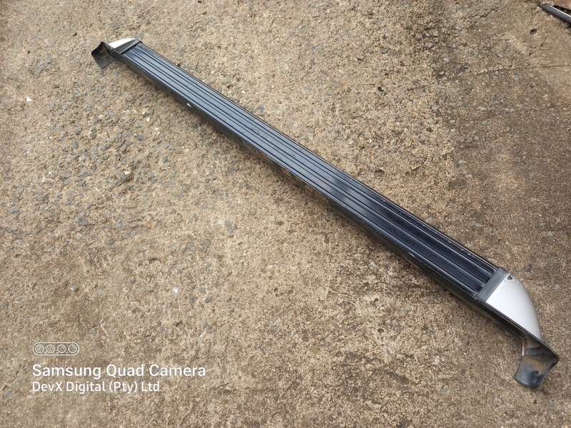 1.95m Single Side Step Excalibur For Vans/Bakkies - Silver & Black - Est Retail Upto R5800