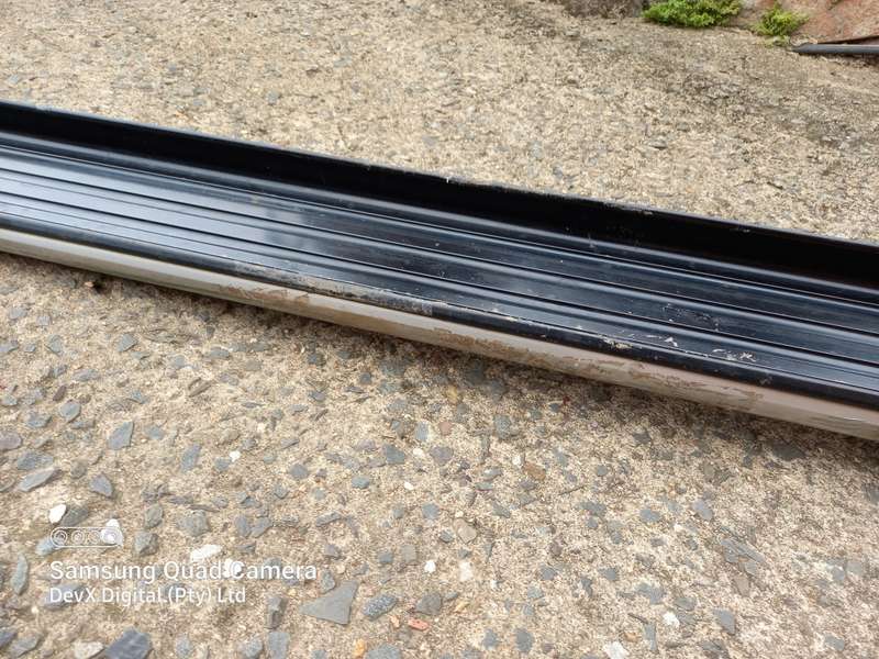 1.95m Single Side Step Excalibur For Vans/Bakkies - Silver & Black - Est Retail Upto R5800