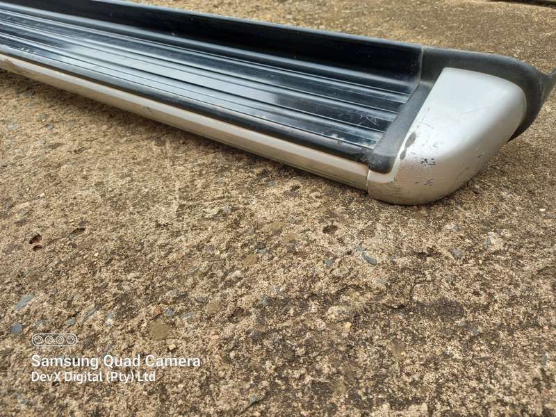 1.95m Single Side Step Excalibur For Vans/Bakkies - Silver & Black - Est Retail Upto R5800