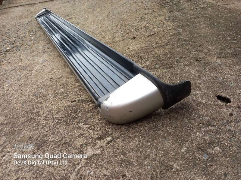 1.95m Single Side Step Excalibur For Vans/Bakkies - Silver & Black - Est Retail Upto R5800