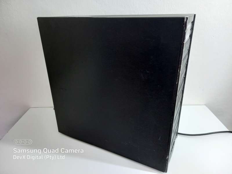 Retail: R10,000.00 | 8 Bay UReach DVD/CD Duplicator - High Volume Duplication - 9 Settings/Options