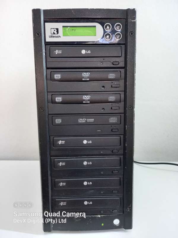 Retail: R10,000.00 | 8 Bay UReach DVD/CD Duplicator - High Volume Duplication - 9 Settings/Options