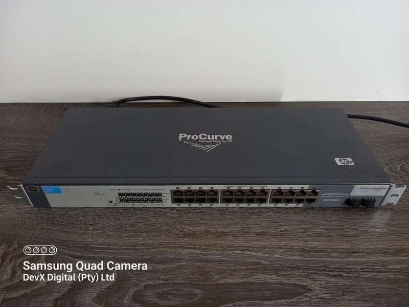 Verified Tested - 24 Port HP ProCurve 1700-24 Ethernet Switch - Rack-mountable + Power Cable