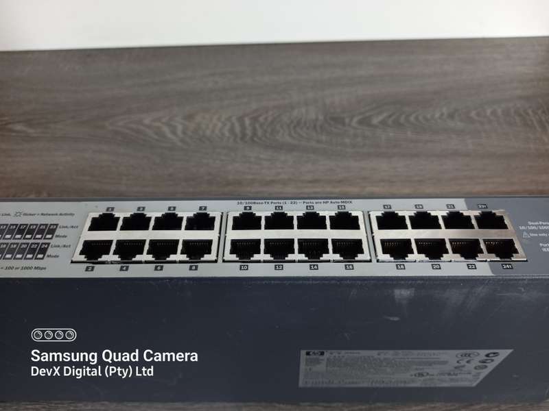 Verified Tested - 24 Port HP ProCurve 1700-24 Ethernet Switch - Rack-mountable + Power Cable