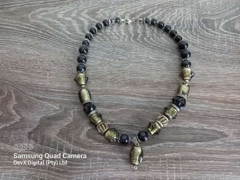 High-end Stunning & Intricate Necklace For The Beautiful Ladies In South Africa - Only One Left!