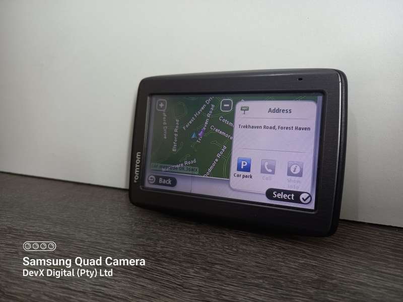 Verified Tested - 4.3-inch Full Touch TomTom GPS - Touch & Voice - Model: 4EQ41 - Panel Mount - USB