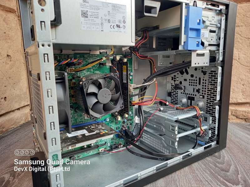 Dell Precision T1700 Workstation - 3.50GHz - 8GB Ram - 1TB - Intel Xeon Quad Core