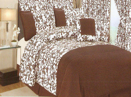 ! FIRST ON BID OR BUY !   12 - PIECE COMFORTER SET - KING SIZE