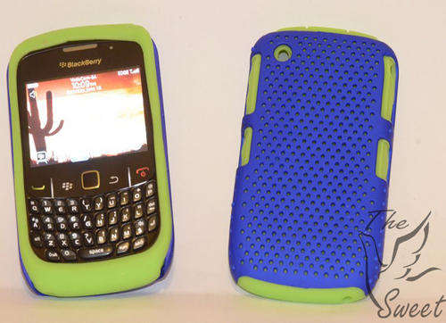 BlackBerry 8520 / 9300 Blue and Green silicone Protective cover.