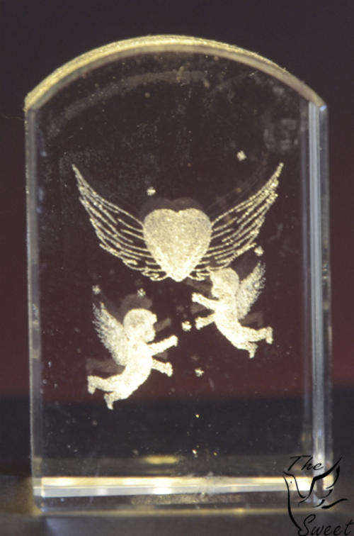 3D Engraved glass Baby Angles